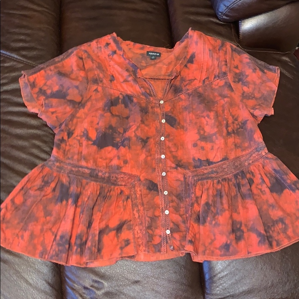 Torrid tye dye peplum shirt